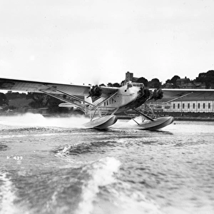 Short S11 Valetta G-aJY on the Medway as a seaplane