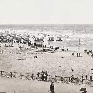 Tourists on the beach at Ostende, Belgium