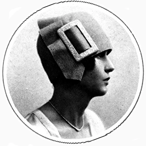 Winter headwear fashion, 1927