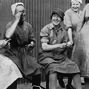 Women at Army Cookery School, 1939