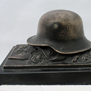 WWI German commemorative desk ornament