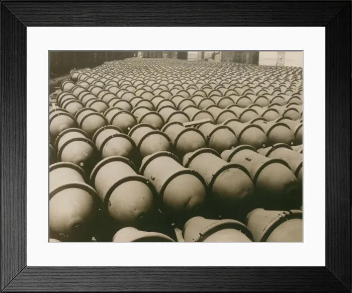 Framed Print : 2, 000lb bombs at a US munitions factory in 1943 Framed Print : 2, 000lb bombs at a US munitions factory in 1943