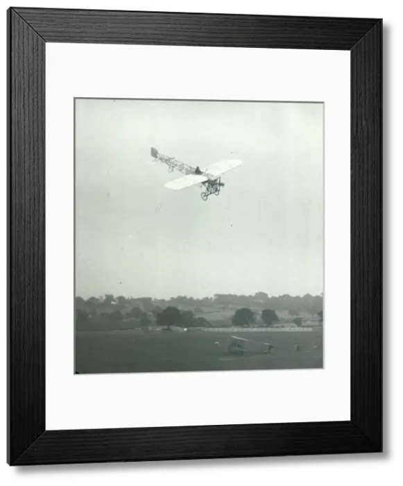 Framed Print : Gustav Hamel in flight Framed Print : Gustav Hamel in flight