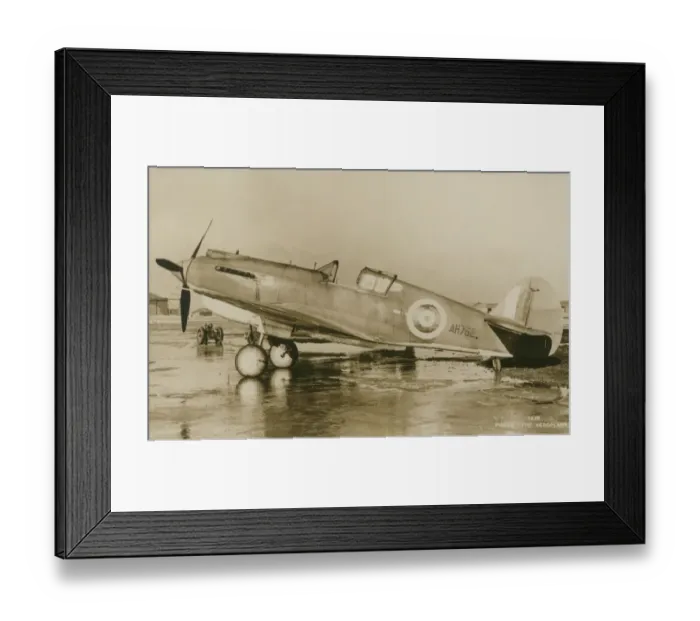 Framed Print : Curtiss Model 81 Tomahawk I, AH762 Framed Print : Curtiss Model 81 Tomahawk I, AH762