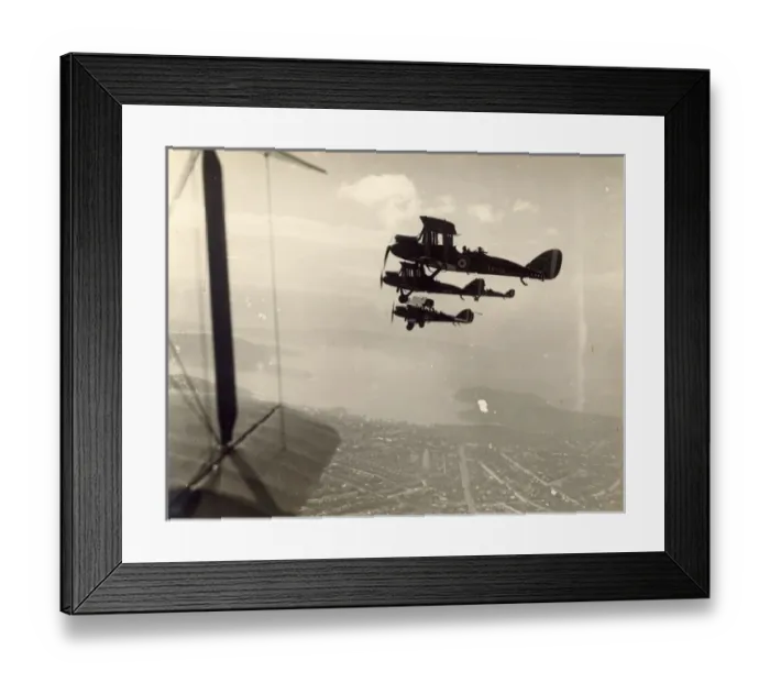 Framed Print : A formation of No3 Squadron de Havilland DH9s Framed Print : A formation of No3 Squadron de Havilland DH9s