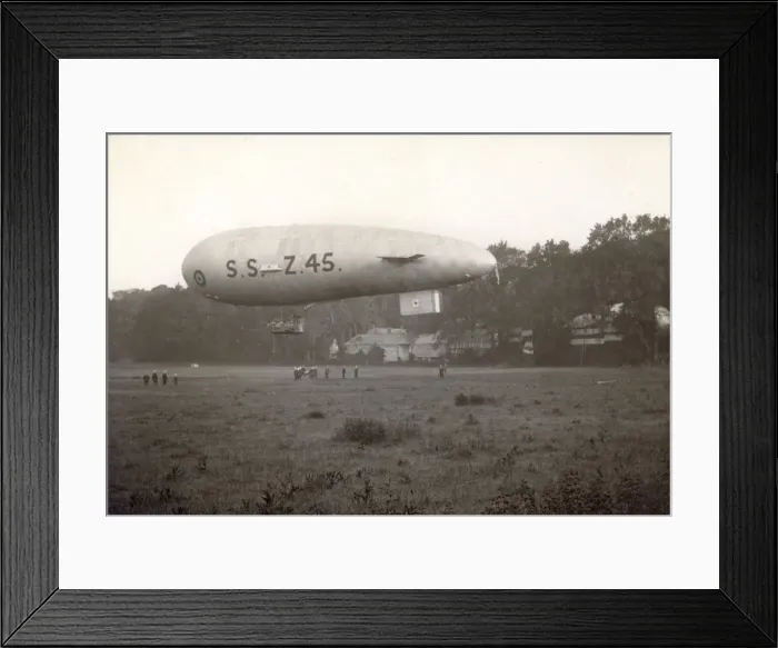 Framed Print : Laira Airship Moorings (sub-station to Mullion) SSZ45