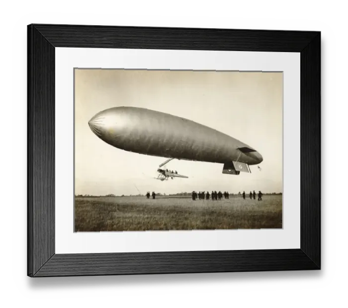 Framed Print : SS14A airship at the Pulham St Mary Airship Station