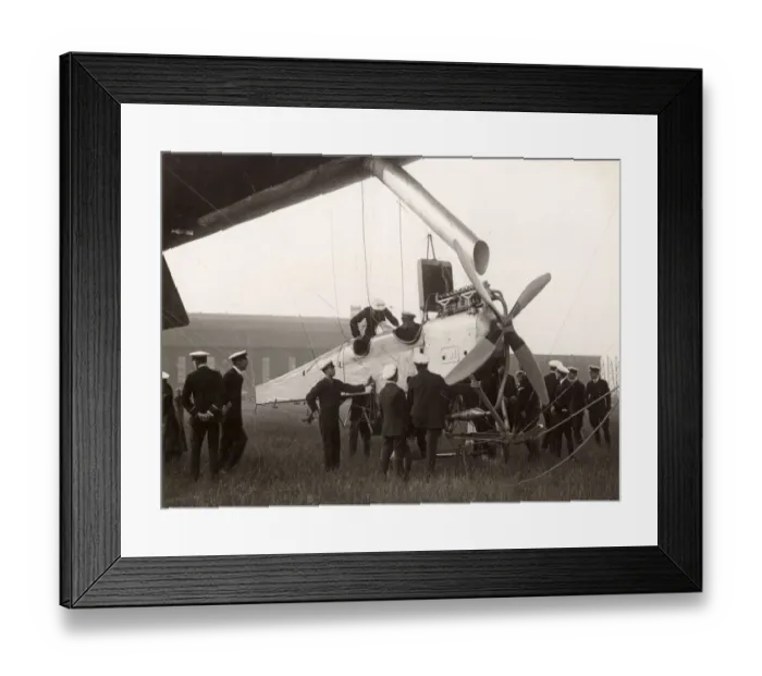 Framed Print : Car of SS41 at Kingsnorth Airship Station on the Isle of Gra Framed Print : Car of SS41 at Kingsnorth Airship Station on the Isle of Gra