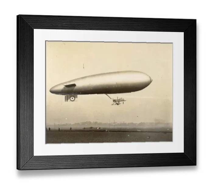 Framed Print : SS31 at Kingsnorth Airship Station on the Isle of Grain Framed Print : SS31 at Kingsnorth Airship Station on the Isle of Grain