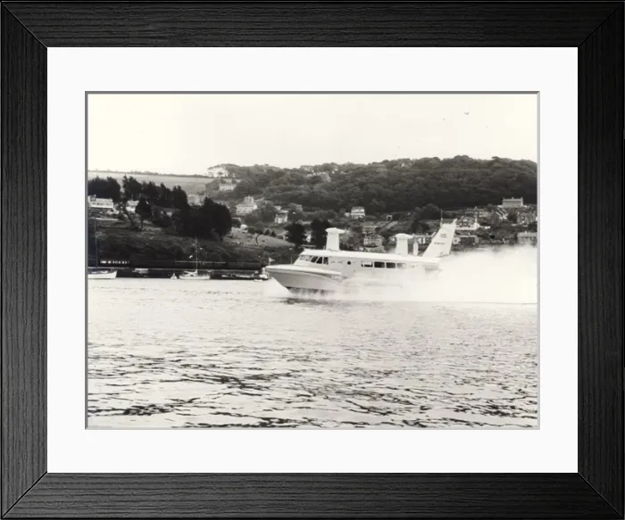 Framed Print : Westland SRN2, SR-N2-001, hovercraft Framed Print : Westland SRN2, SR-N2-001, hovercraft