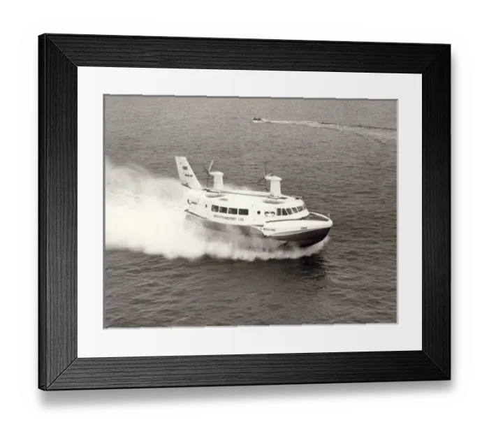 Framed Print : Westland SRN2, SR-N2-001, hovercraft Framed Print : Westland SRN2, SR-N2-001, hovercraft