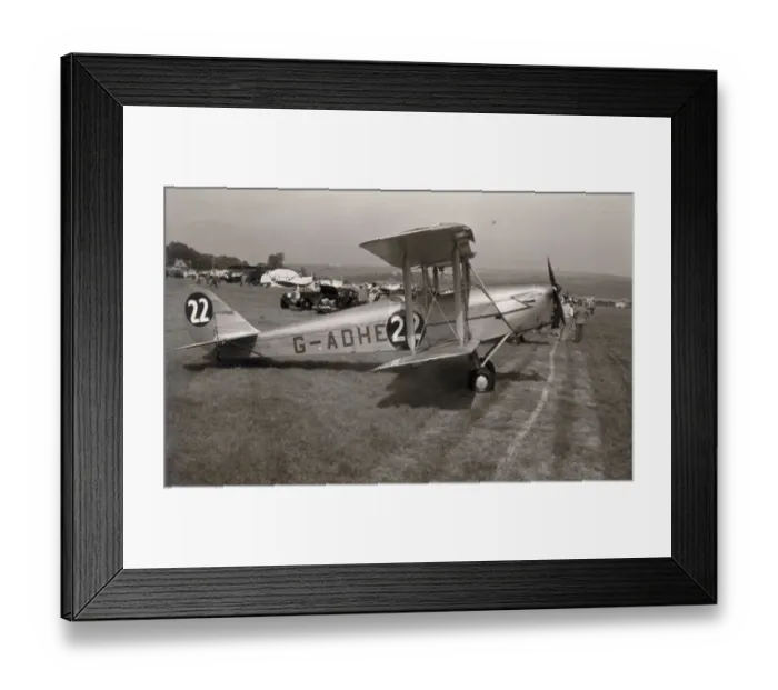 Framed Print : de Havilland DH60GIII Moth Major, G-ADHE Framed Print : de Havilland DH60GIII Moth Major, G-ADHE