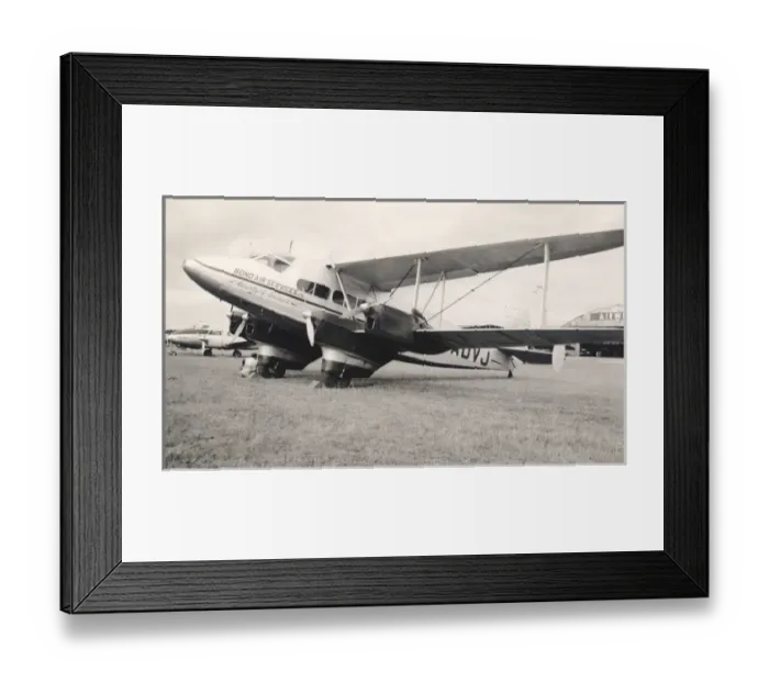 Framed Print : de Havilland DH86, G-ADVJ, County of Sussex Framed Print : de Havilland DH86, G-ADVJ, County of Sussex