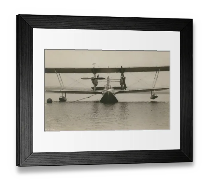 Framed Print : Short S12 Singapore II, N246 Framed Print : Short S12 Singapore II, N246