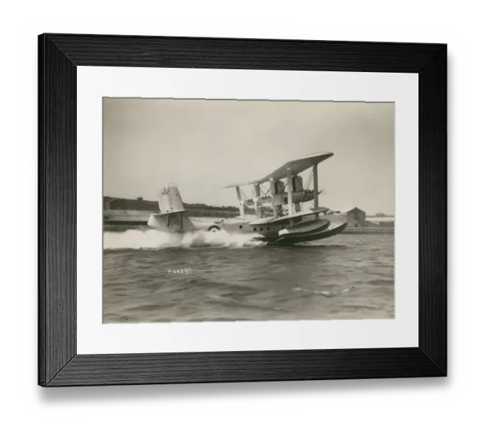 Framed Print : The first Short S19 Singapore III, K3592 Framed Print : The first Short S19 Singapore III, K3592