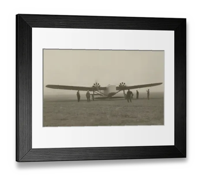 Framed Print : Bristol Type 95 Bagshot, J7767 Framed Print : Bristol Type 95 Bagshot, J7767