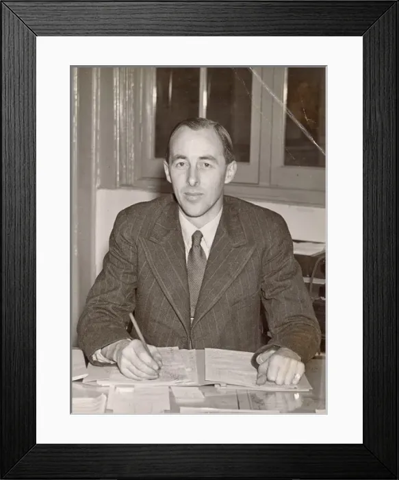 Framed Print : AVM Donald Clifford Tyndall Bennett, 1910-1986