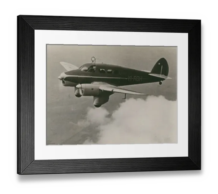 Framed Print : Percival Q6, YI-ROH, Bird of Eden Framed Print : Percival Q6, YI-ROH, Bird of Eden