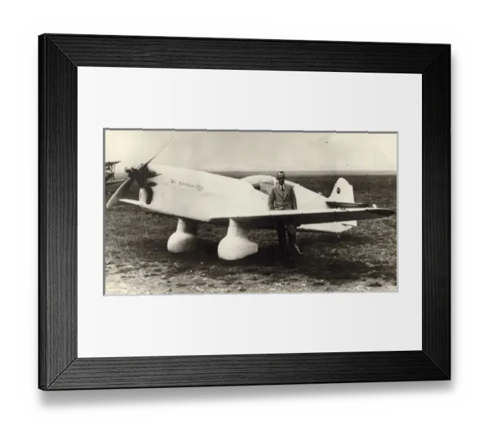 Framed Print : Major Allister MacIntosh Miller (1892-1951) Framed Print : Major Allister MacIntosh Miller (1892-1951)