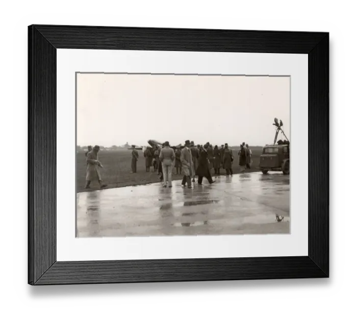 Framed Print : de Havilland DH88 Comet, G-ACSP, Black Magic Framed Print : de Havilland DH88 Comet, G-ACSP, Black Magic