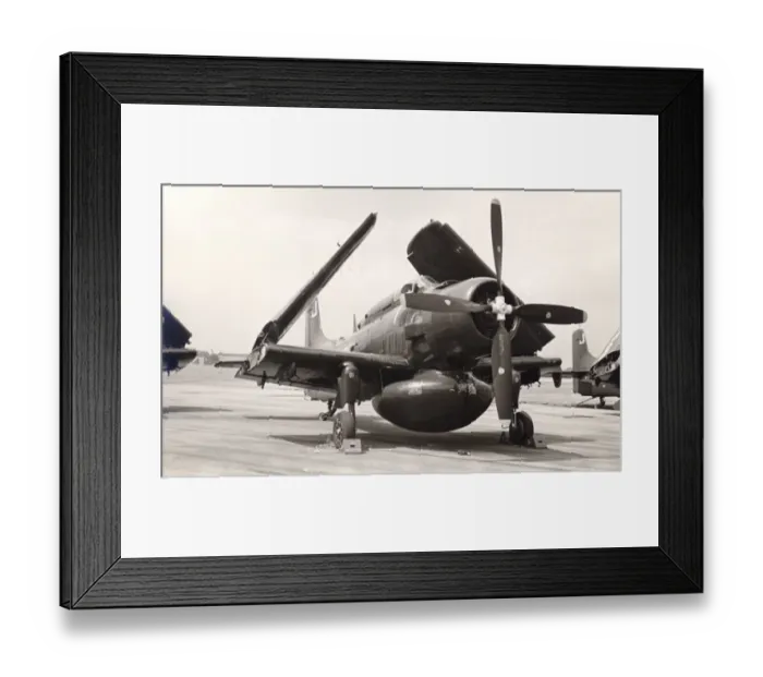 Framed Print : Douglas Skyraider AEW1 of the Royal Navy