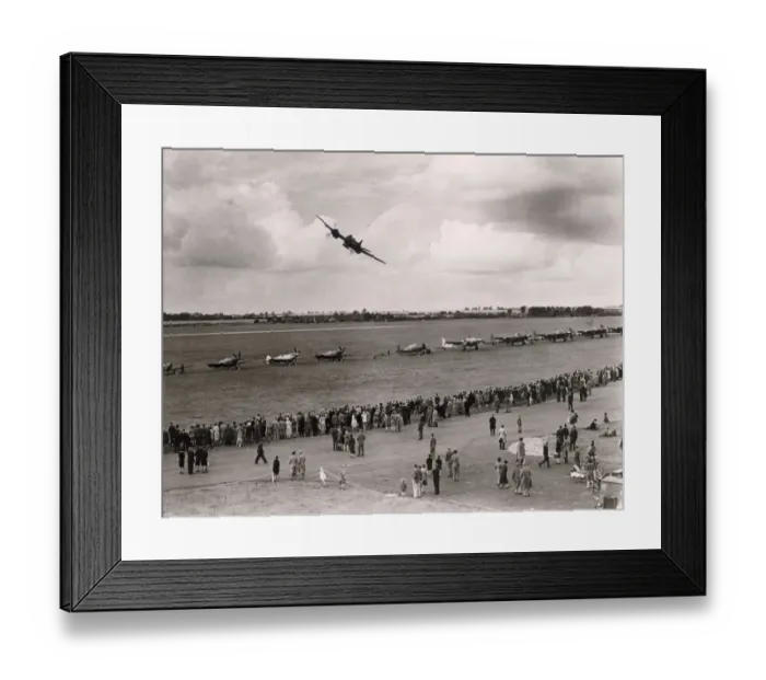 Framed Print : RAF air display at RAF Benson Framed Print : RAF air display at RAF Benson