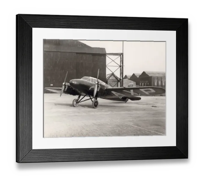 Framed Print : The sole Saro / Segrave A22 Meteor, G-aXP, painted maroon Framed Print : The sole Saro / Segrave A22 Meteor, G-aXP, painted maroon