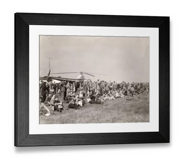 Framed Print : Part of the crowd at the 1950 RAeS Garden Party Framed Print : Part of the crowd at the 1950 RAeS Garden Party