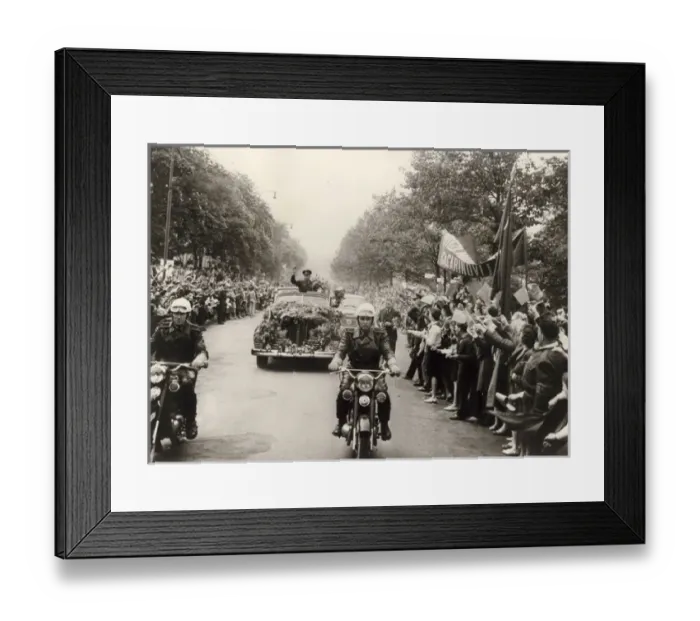 Framed Print : Cosmonaut Major Yuri Alekseyevich Gagarin, 1934-1968