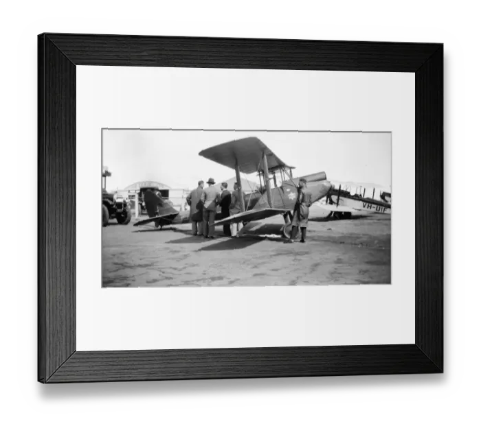 Framed Print : de Havilland DH60G Gipsy Moth, VH-UKO, Swallow Framed Print : de Havilland DH60G Gipsy Moth, VH-UKO, Swallow