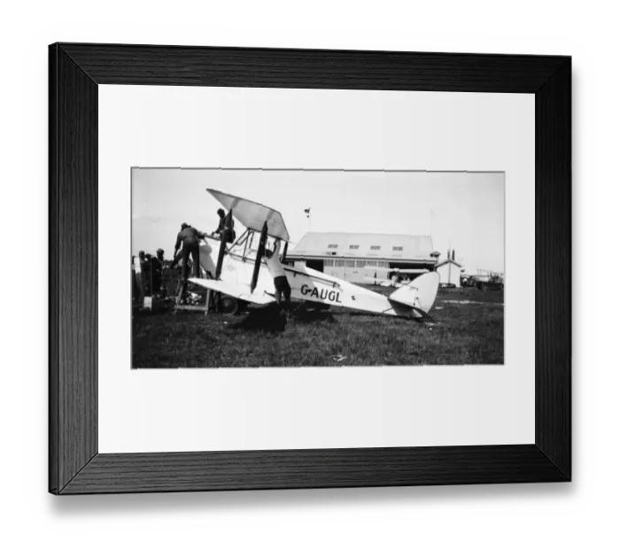 Framed Print : de Havilland DH60X Moth, G-AUGL Framed Print : de Havilland DH60X Moth, G-AUGL
