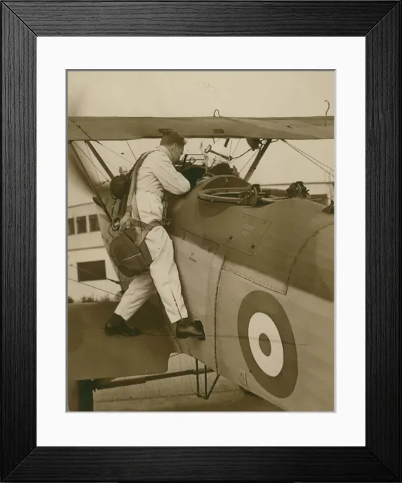Framed Print : A Hawker Hart and crew of the RAFVR at Gatwick