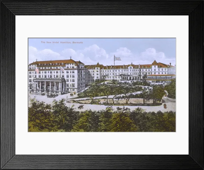 Framed Print : The New Hotel, Hamilton, Bermuda Framed Print : The New Hotel, Hamilton, Bermuda