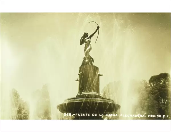 Fountain and statue of Diana - Mexico City