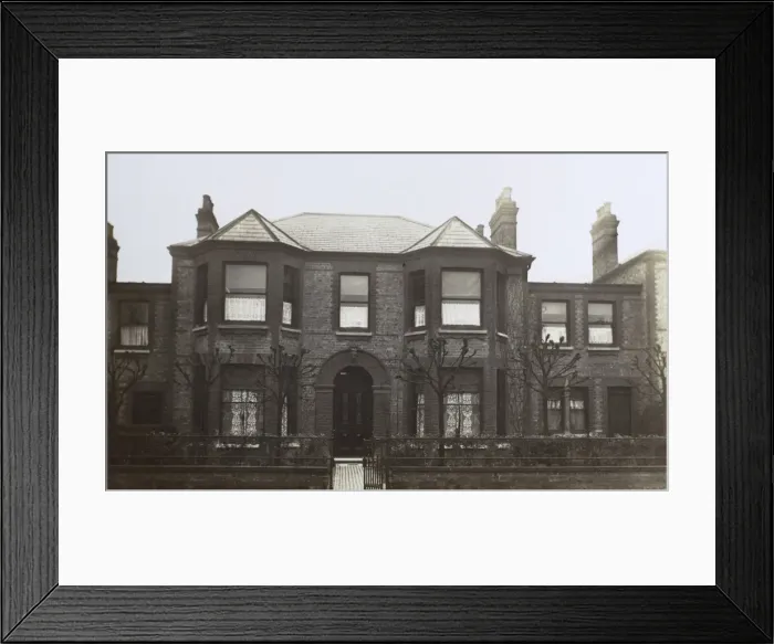 Framed Print : Eltham, London - Victorian Residence Framed Print : Eltham, London - Victorian Residence