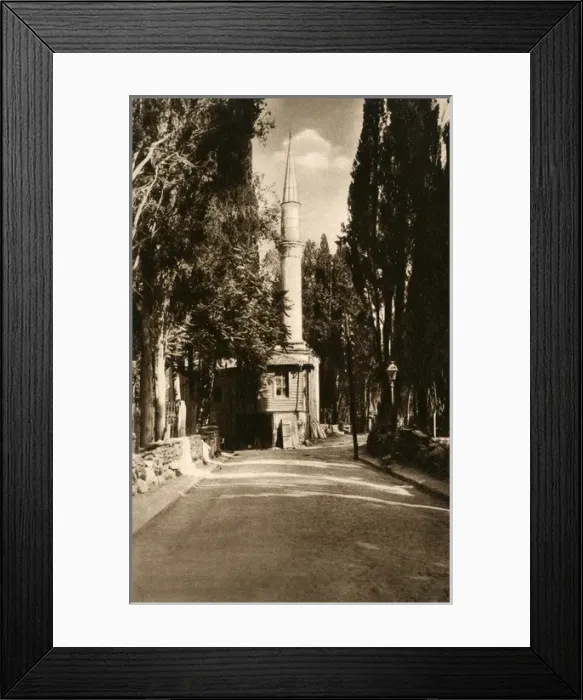 Framed Print : Uskudar, Istanbul, Turkey - Karadja Mosque and Cemetery Framed Print : Uskudar, Istanbul, Turkey - Karadja Mosque and Cemetery