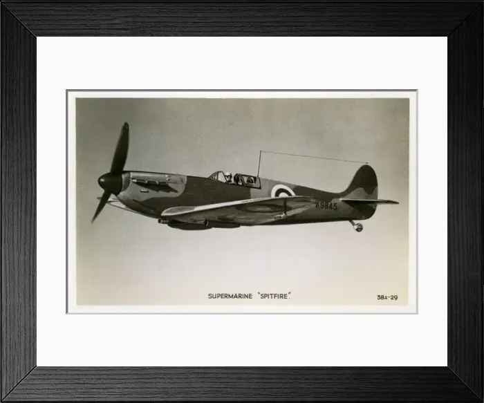 Framed Print : Supermarine Spitfire Framed Print : Supermarine Spitfire