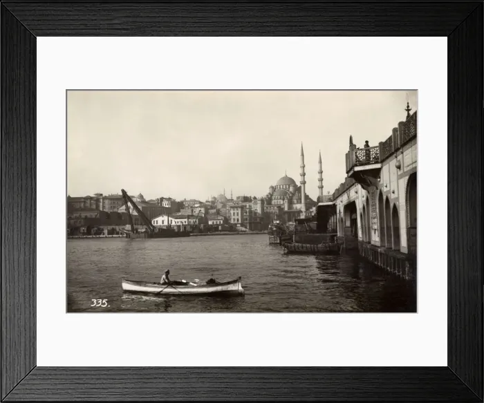 Framed Print : Galata Bridge, Istanbul, Turkey - view of Yeni Camii Framed Print : Galata Bridge, Istanbul, Turkey - view of Yeni Camii