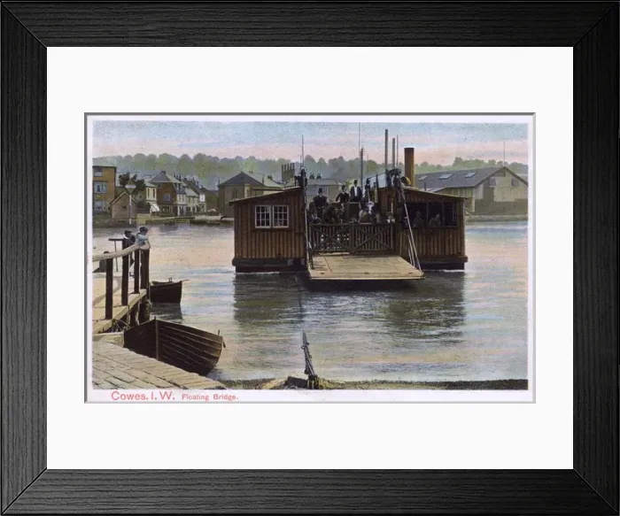 Framed Print : Floating Bridge, Cowes, Isle of Wight Framed Print : Floating Bridge, Cowes, Isle of Wight