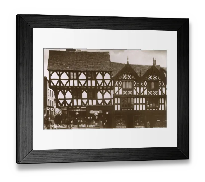 Framed Print : Ludlow, Shropshire - Corner of Broad Street