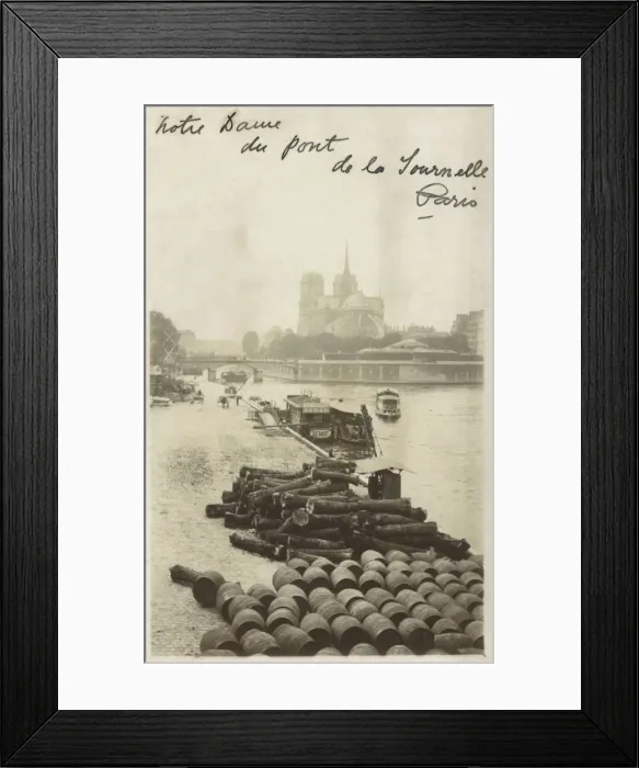 Framed Print : Paris, France - View toward Notre Dame Framed Print : Paris, France - View toward Notre Dame