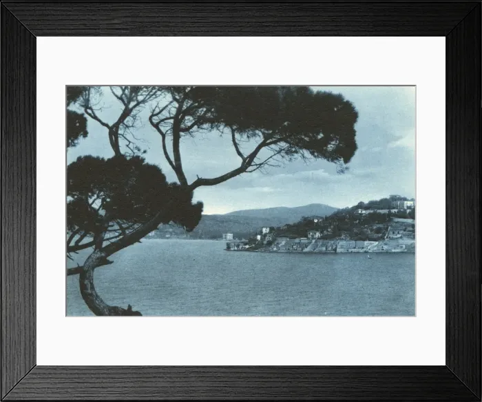 Framed Print : The Bosphorus, Istanbul, Turkey - Kandilli Framed Print : The Bosphorus, Istanbul, Turkey - Kandilli