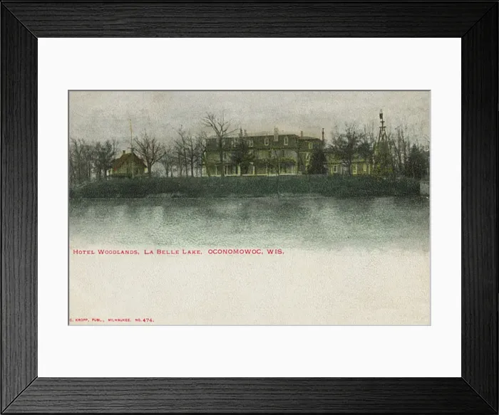 Framed Print : La Belle Lake, Oconomowoc, Wisconsin, USA Framed Print : La Belle Lake, Oconomowoc, Wisconsin, USA