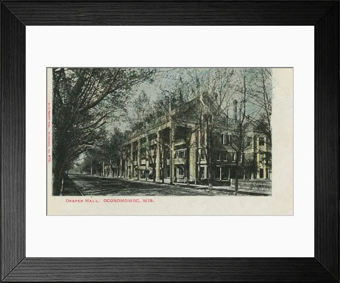 Framed Print : Draper Hall, Oconomowoc, Wisconsin, USA Framed Print : Draper Hall, Oconomowoc, Wisconsin, USA