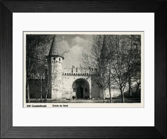 Framed Print : Istanbul, Turkey - Middle Gate of the Topkapi Palace Framed Print : Istanbul, Turkey - Middle Gate of the Topkapi Palace