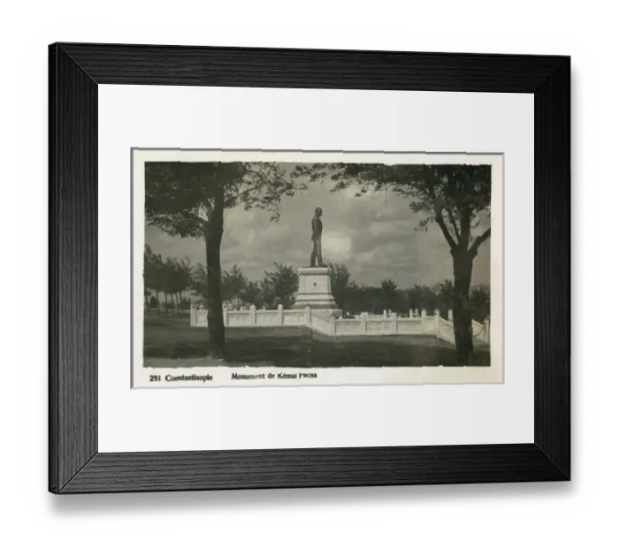 Framed Print : Istanbul, Turkey - Statue of Ataturk at Seraglio Point Framed Print : Istanbul, Turkey - Statue of Ataturk at Seraglio Point