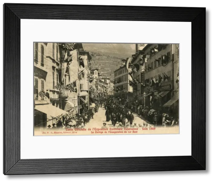 Framed Print : Sheikh of a Dervish order at the tomb of a Sufi Saint Framed Print : Sheikh of a Dervish order at the tomb of a Sufi Saint