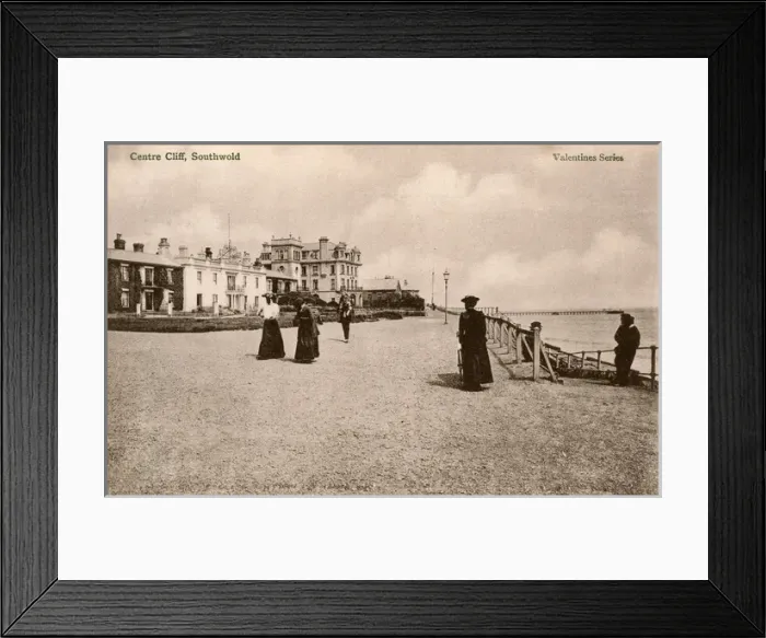 Framed Print : Southwold, Suffolk - Centre Cliff Framed Print : Southwold, Suffolk - Centre Cliff