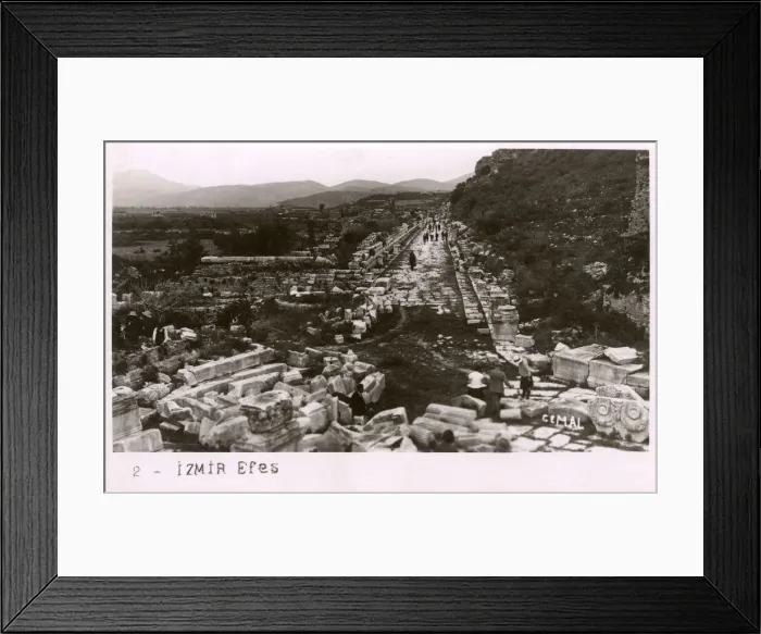 Framed Print : Izmir, Turkey - Ephesus (Efes) Framed Print : Izmir, Turkey - Ephesus (Efes)