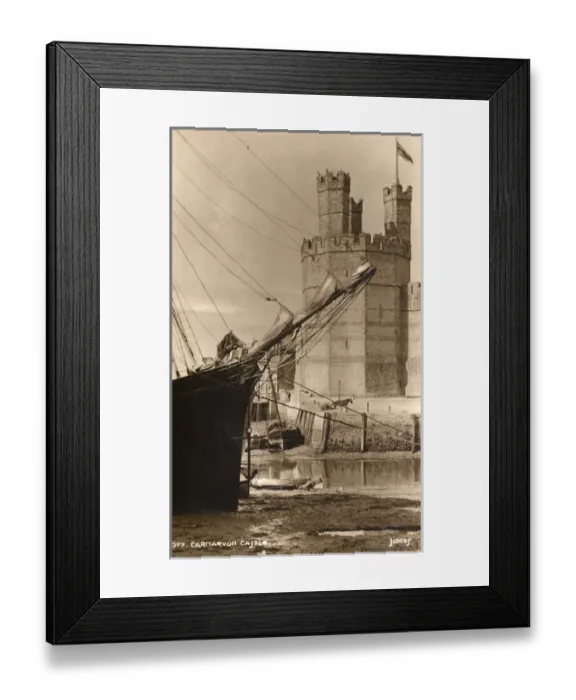 Framed Print : Caernarfon Castle, Wales Framed Print : Caernarfon Castle, Wales